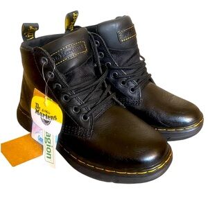 Dr. Martens AMWELL SR LEATHER LACE UP BOOTS Size EU 36, US 5